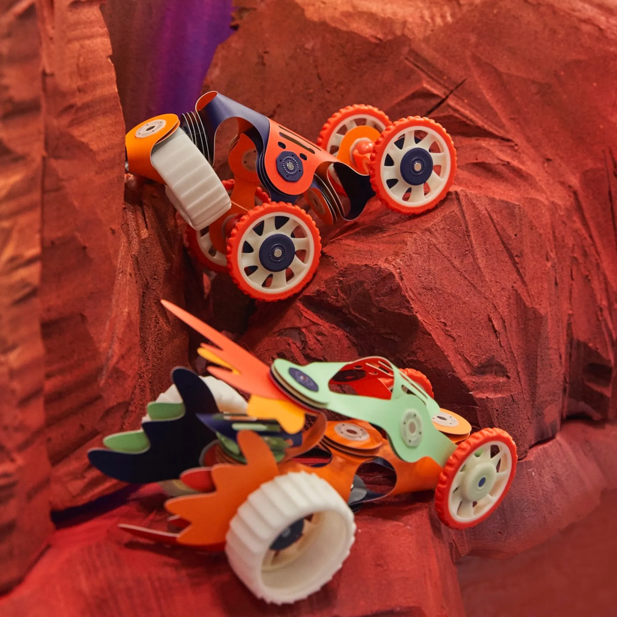 clixo___piece_mars_rover__2.webp CLIXO Open Ended Play | Activity>- 30 piece Mars Rover - Glow in the Dark - 6+