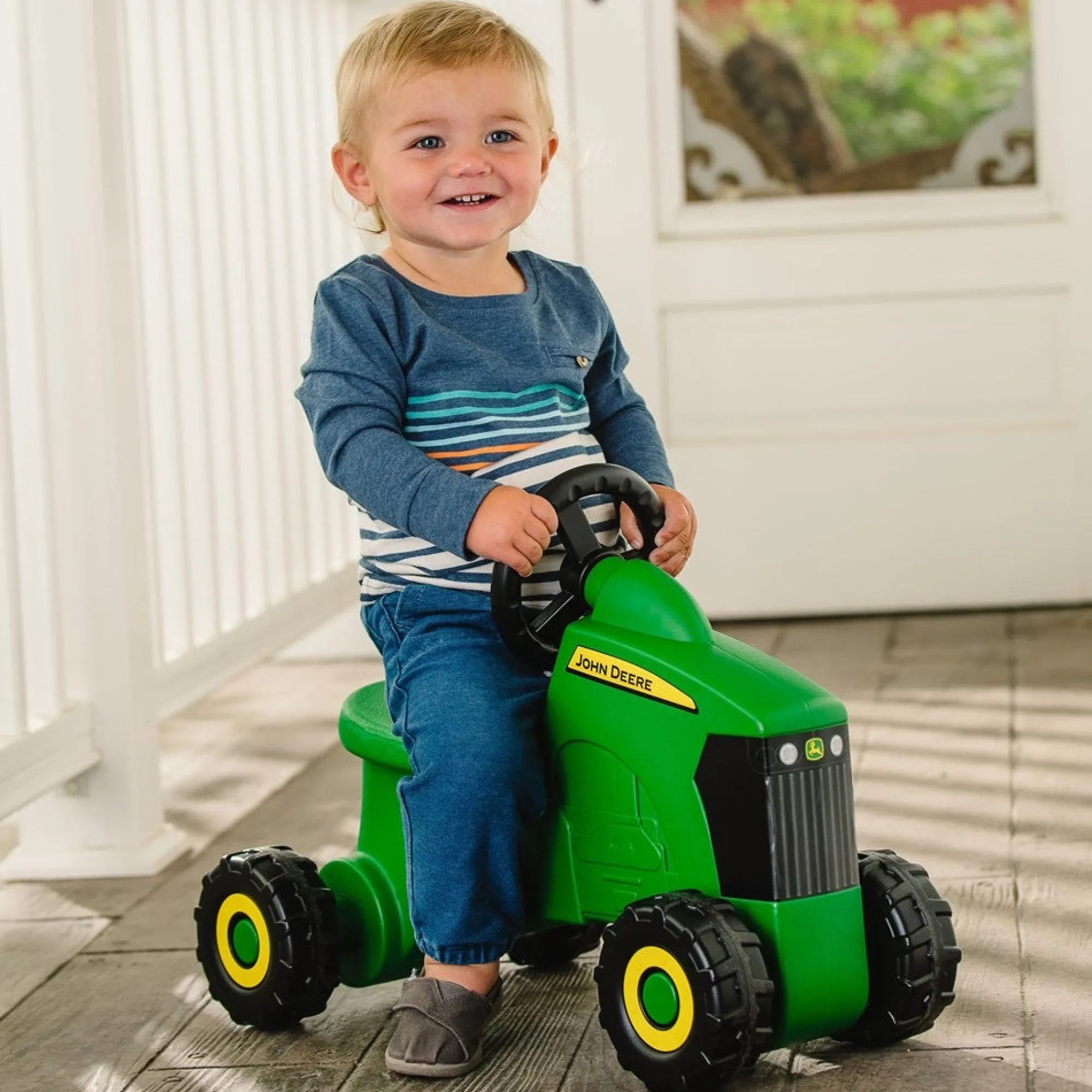 foot_to_floor__tractor_ri_1.webp John Deere Things That Go | Outlet>Foot to Floor - Tractor Ride On - 18M+