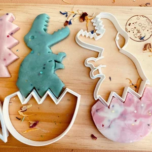 Beadie Bug Play Easter>Hatching Egg Bio Cutter with T - Rex Dino