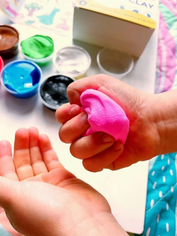 Castle & Kite Art & Craft>Lightweight Air Dry Clay - 3+