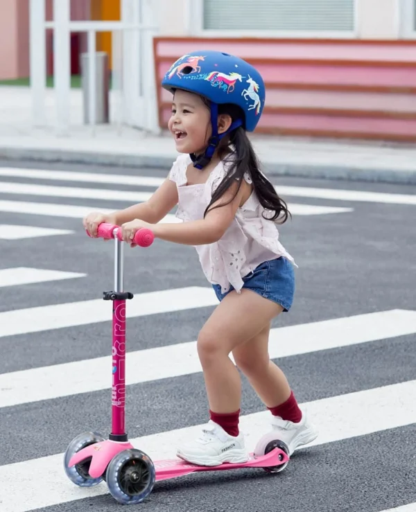 Micro Scooters Things That Go>Micro Mini DELUXE LED Wheels - 2 to 5 years (multiple colours)