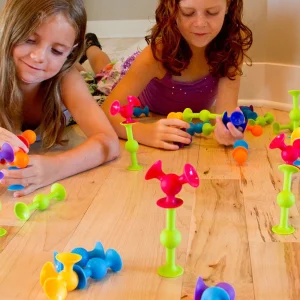 Fat Brain Toy Co Outlet | Bath Time>Squigz Starter Set - 3+