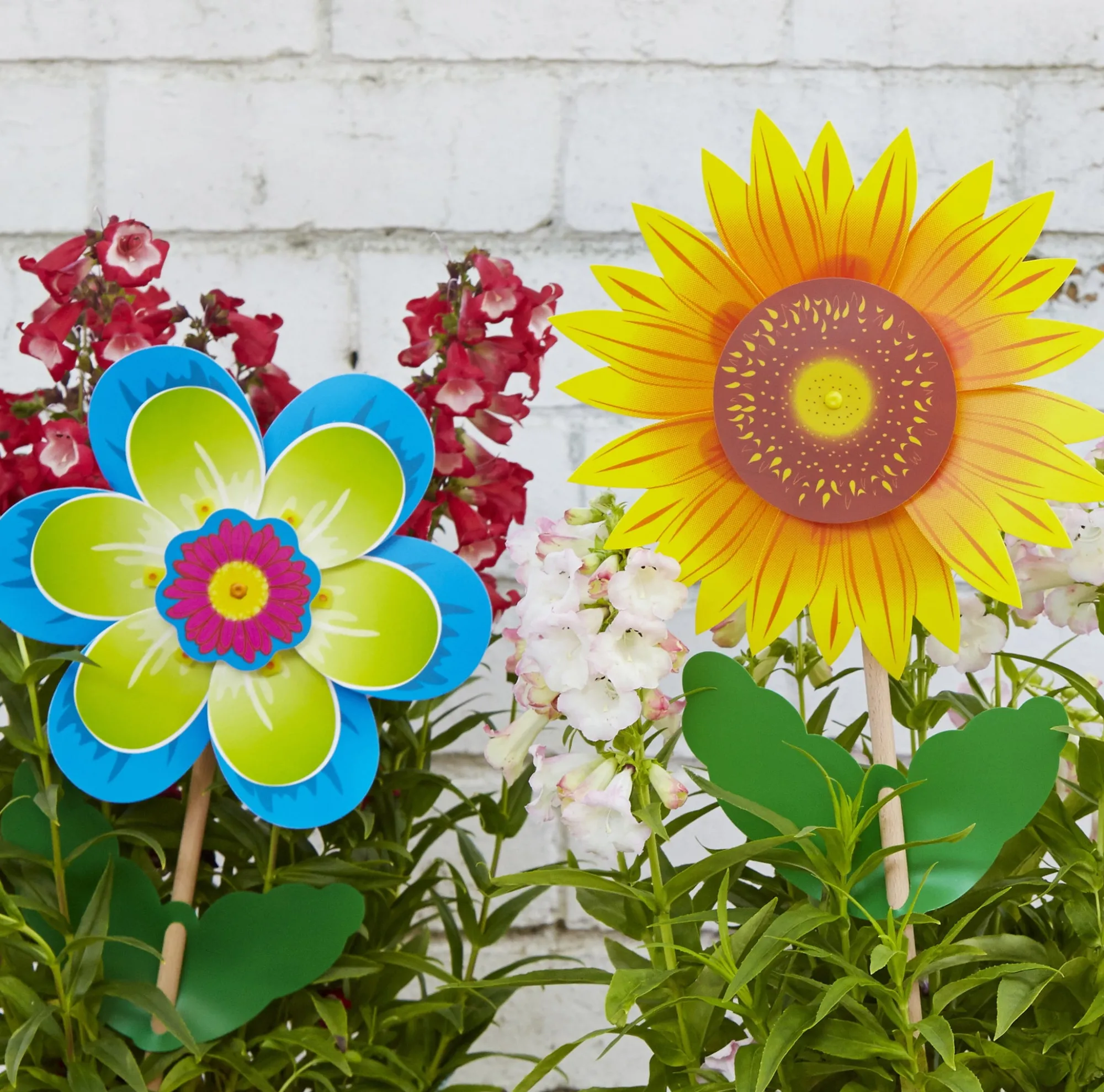 sunflower_girasole_pinwhe_2.webp Whirly Sensory | Garden>Sunflower Girasole Pinwheel - 3+
