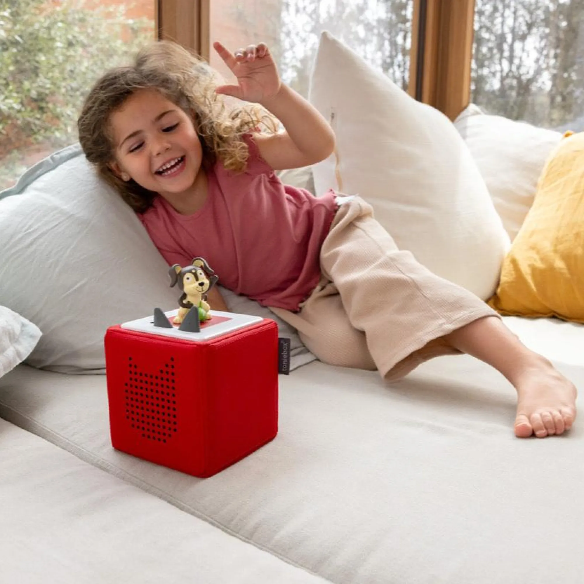 toniebox_playtime_puppy_s_2-1.webp Tonies Travel | Music>Toniebox Playtime Puppy Starter Set - Red