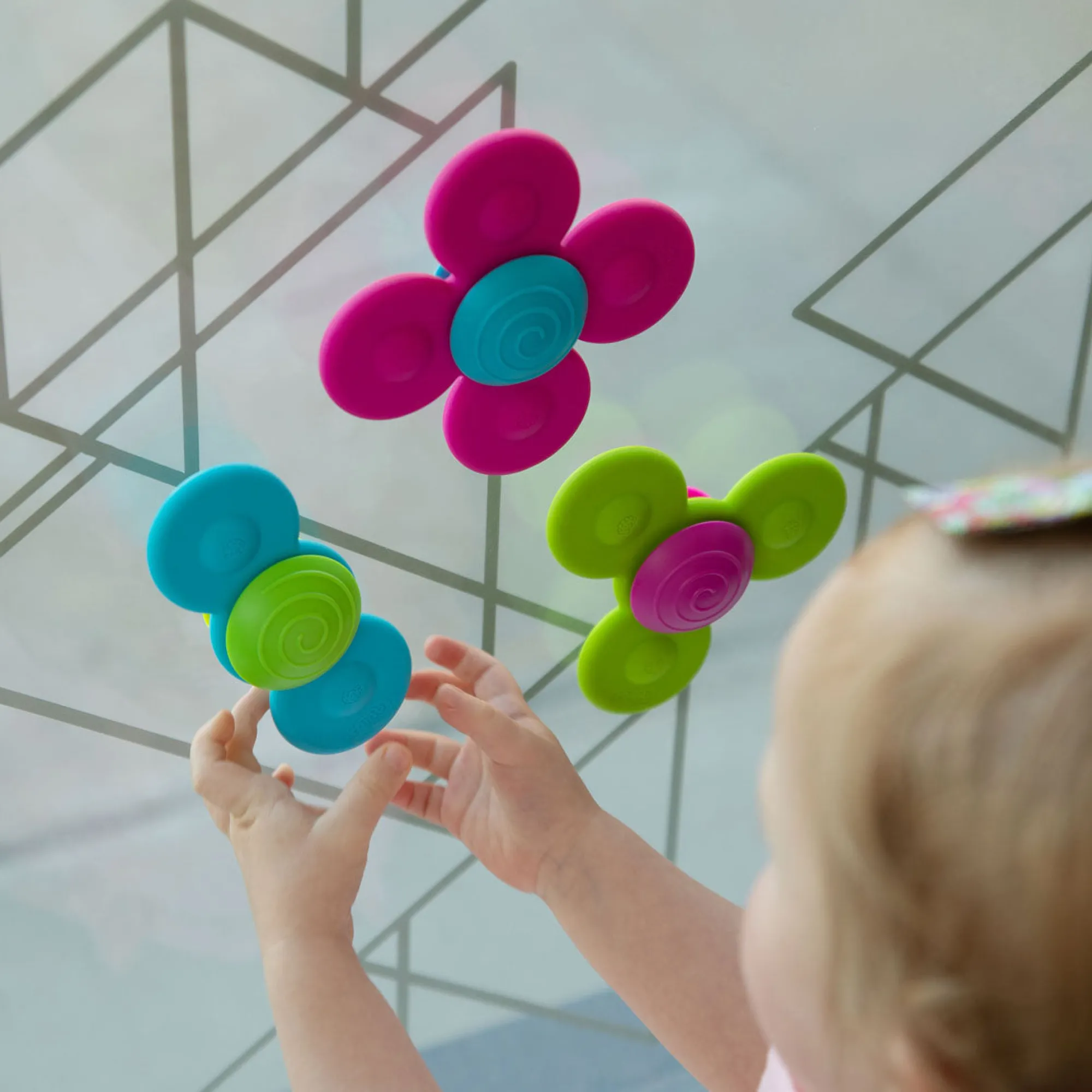 whirly_squigz__m_2.webp Fat Brain Toy Co Travel | Sensory>Whirly Squigz - 10M+